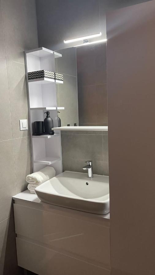 Ad Apartment ซาเกร็บ ภายนอก รูปภาพ